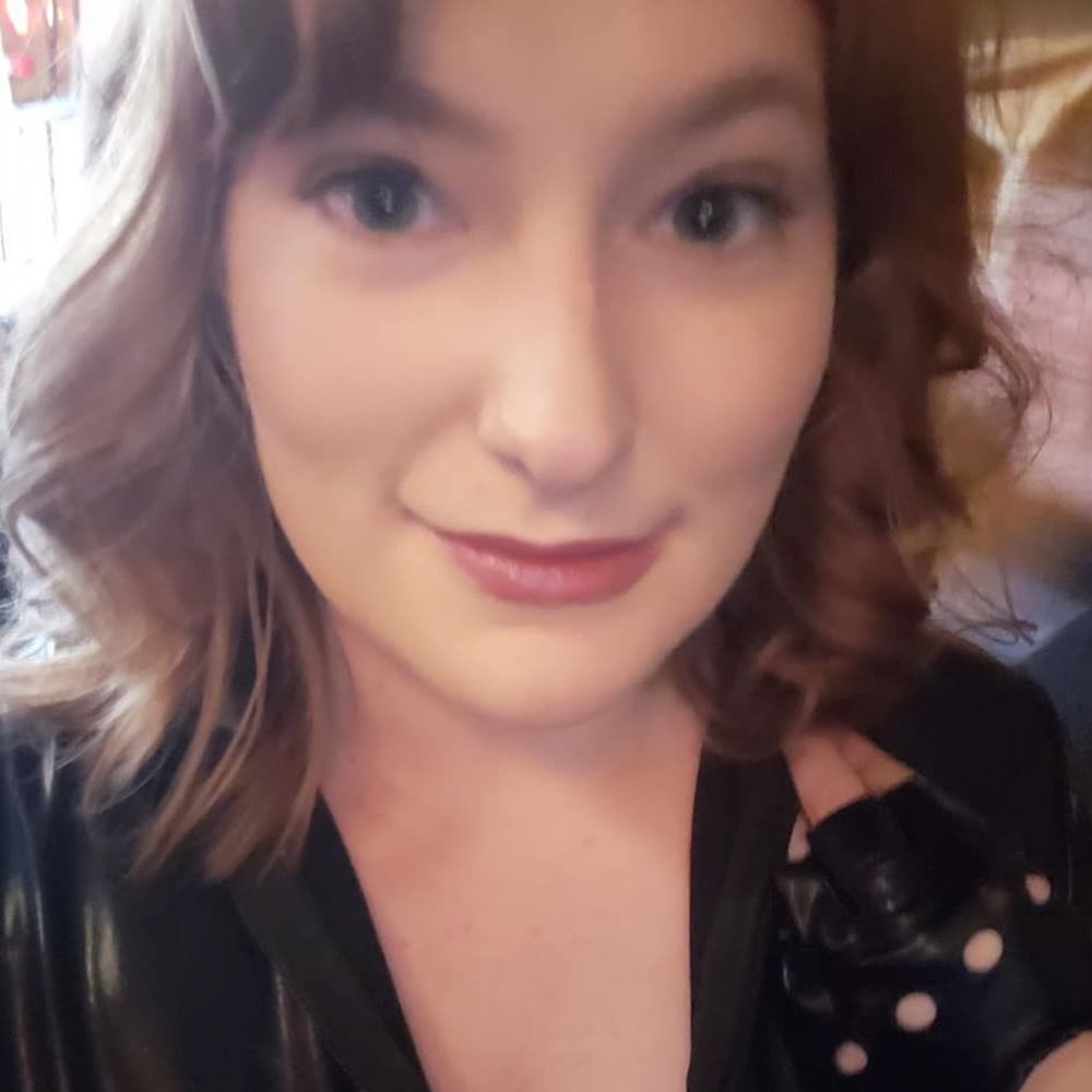 Meet your Posher, Stephanie